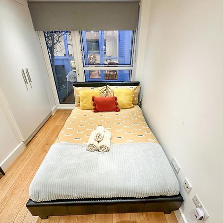 Chic 3 Bedroom Flat With Private Terrace In Holloway Near Finsbury Park Лондон Екстериор снимка