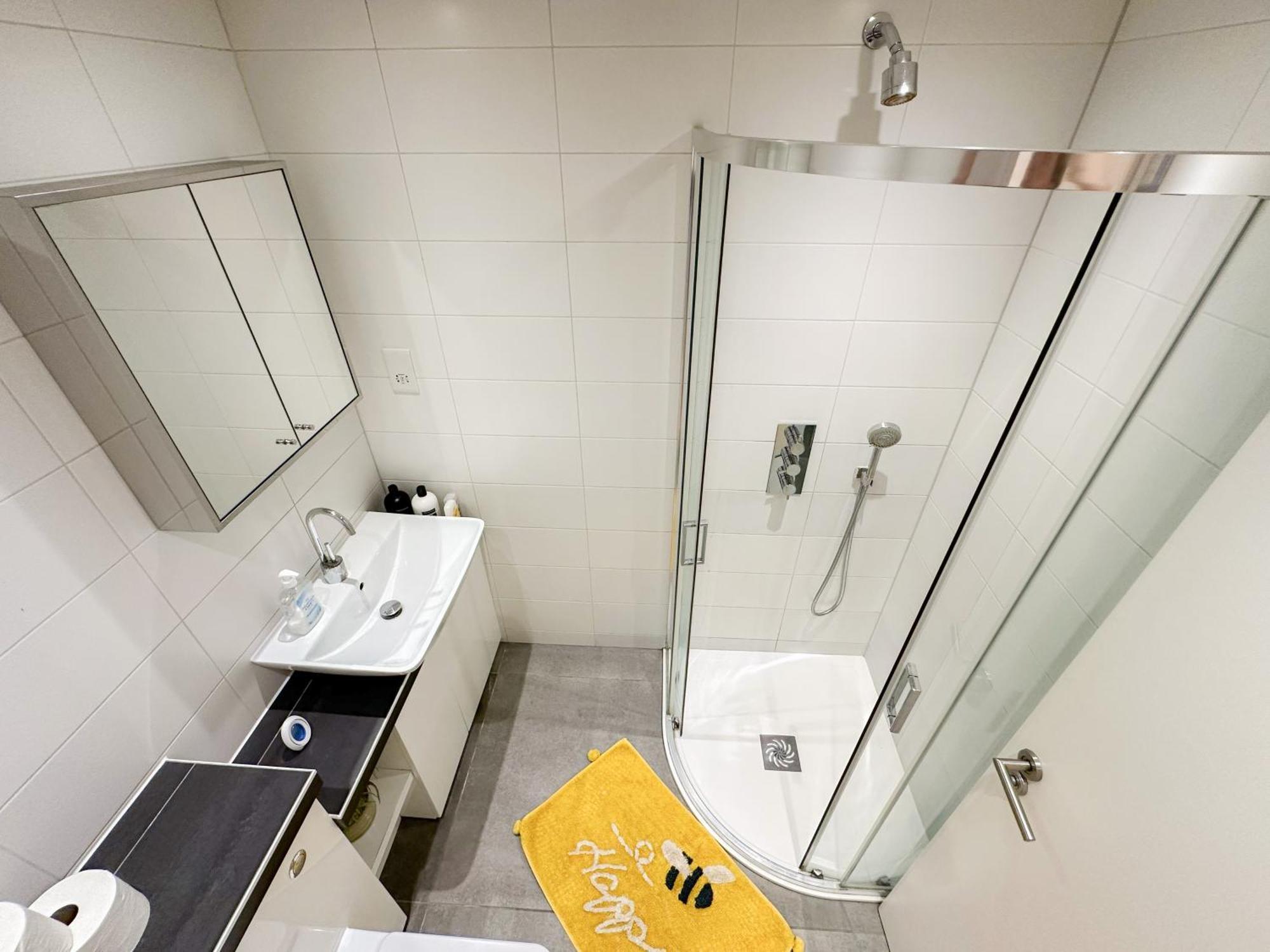 Chic 3 Bedroom Flat With Private Terrace In Holloway Near Finsbury Park Лондон Екстериор снимка